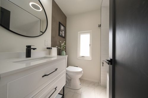 110 Briarwood Dr, Pittsburgh PA  15235-4301 exterior