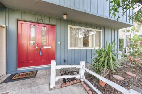 1407 Sycamore Ave, Tustin CA 92780-6279 exterior