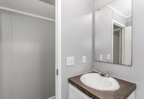 151 Holland Rd, Defuniak Springs FL 32433-7652 exterior