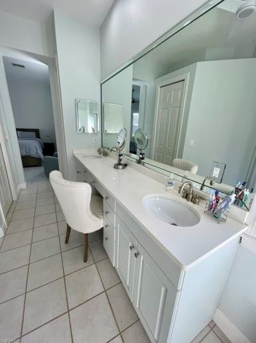 516 Eagle Crk Dr, Naples FL 34113-8015 exterior