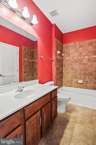 2139 Little Sorrel Way, Silver Spring MD 20902-2893 exterior