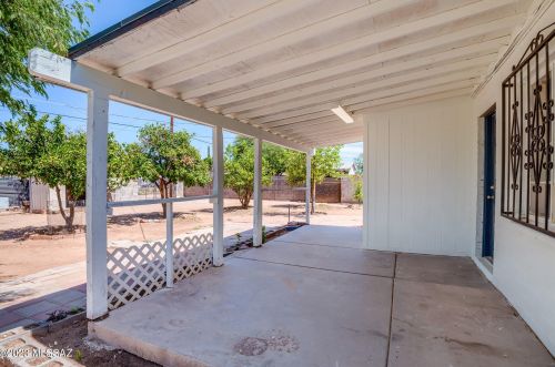 2617 Coconino Vis, Tucson AZ  85713-4002 exterior