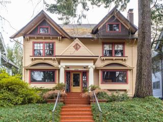 2536 17 St, Portland OR  97212-4241 exterior