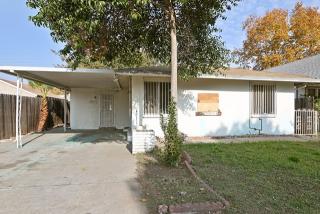 2871 36th Ave, Sacramento CA  95824-2405 exterior
