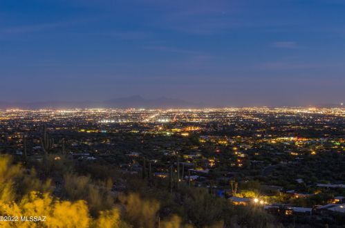 6941 Finger Rock Pl, Tucson AZ  85718-1401 exterior