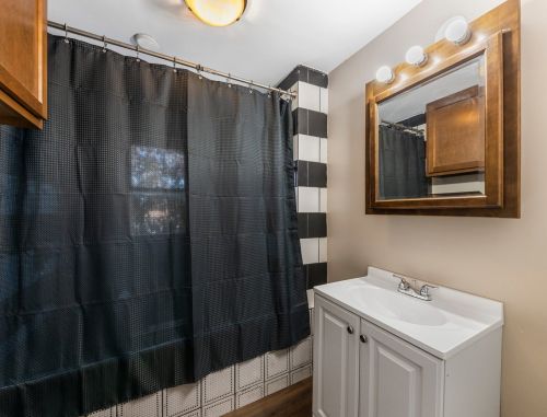 2500 59 Ave, Chicago IL 60804-2123 exterior