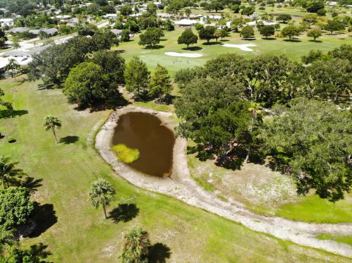 1891 Erwin Rd, Fort Pierce FL  34952-5517 exterior