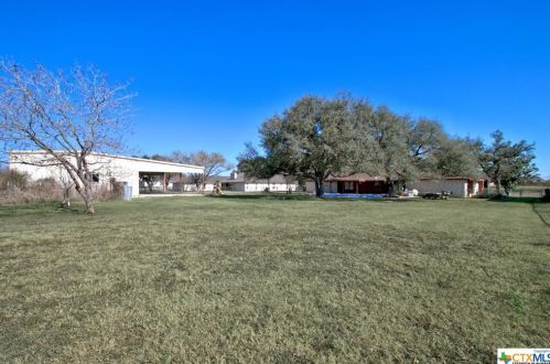 4959 Beck Rd, San Antonio TX 78263-2301 exterior