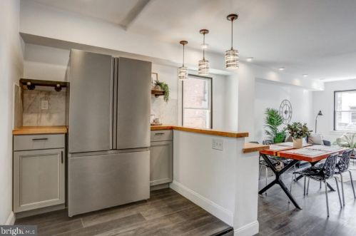 513 Poplar St, Lancaster PA  17603-5234 exterior