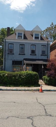 116 Auburn St, Pittsburgh, PA 15206-3208