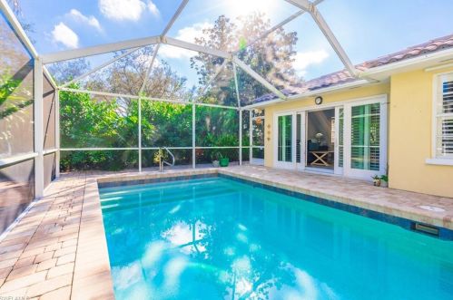 5500 Islandwalk Cir, Naples, FL 34119-9520