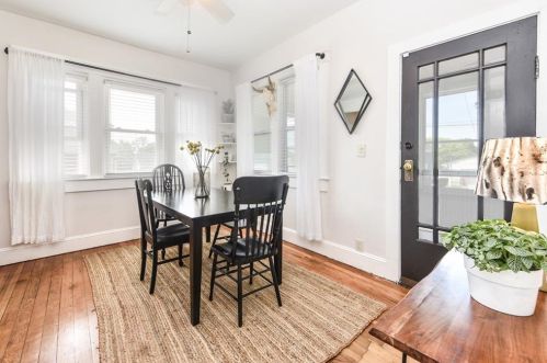 337 Jastram St, Providence RI 02908-4207 exterior