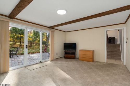 14 Stonehedge Ter, Sparta NJ 07871-1309 exterior