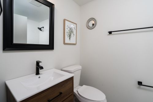 229 Bergen Dr, Milwaukee WI  53217-2308 exterior