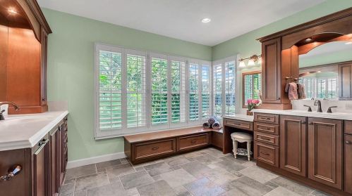 4038 Shorecrest Dr, Orlando FL 32817-1255 exterior