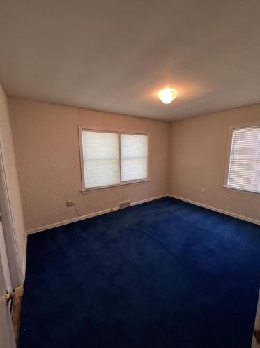 304 Espanola Ave, Kalamazoo MI  49004-1104 exterior