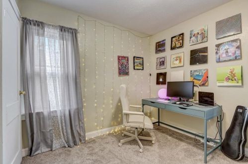 514 64, Milwaukee WI 53213-4050 exterior