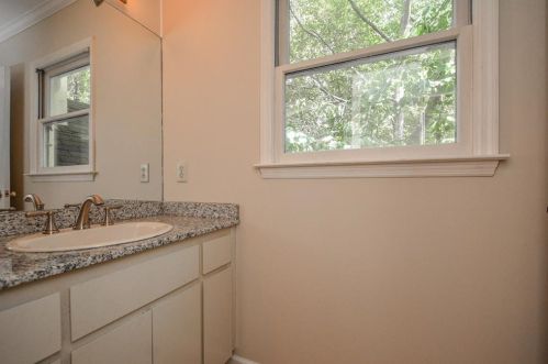 1685 Brandon Hall Dr, Atlanta GA 30350-3704 exterior