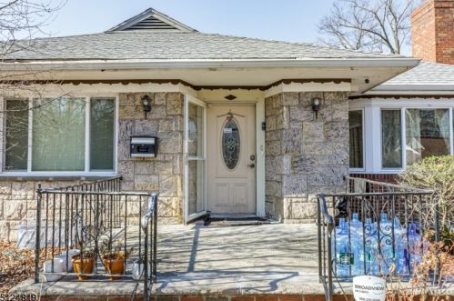 38 38th St, Paterson, NJ 07514-1216