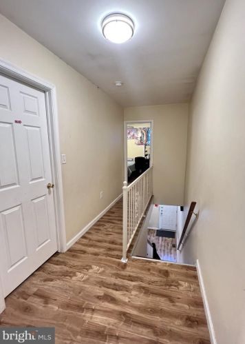 2011 6 St, Philadelphia PA 19122-1413 exterior