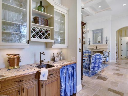 15294 Burnaby Dr, Naples FL 34110-7930 exterior