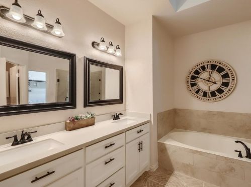 7716 Glenoaks Dr, Frisco TX exterior