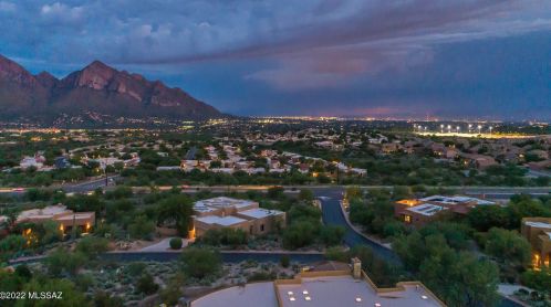 12082 Red Mountain Dr, Tucson, AZ 85755-6550