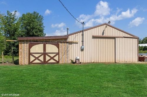 16801 56 St, Grand Junction MI 49056-9595 exterior