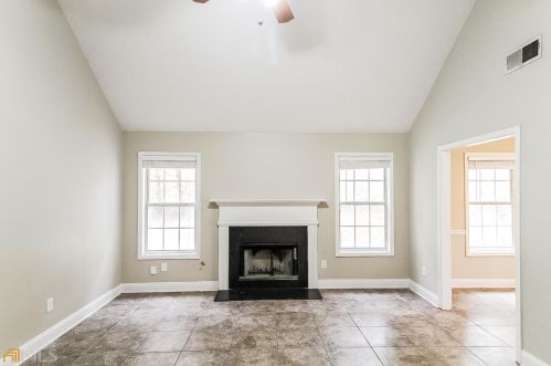 7642 Pond View Ln, Lithonia GA  30058-1533 exterior