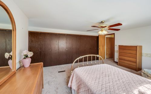 6147 Melvina Ave, Chicago IL 60638-4305 exterior