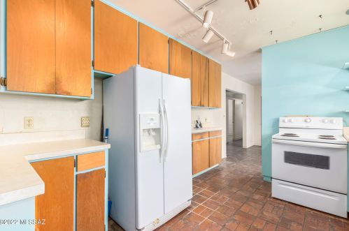 5252 18th St, Tucson AZ 85719-6760 exterior