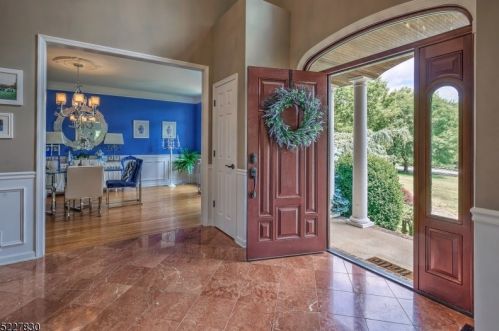 3 Emmons Path, Chester, NJ 07930-2662