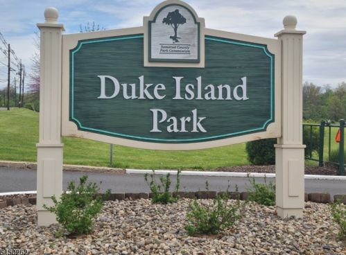 130 Old York Rd, Bridgewater NJ 08807-2686 exterior