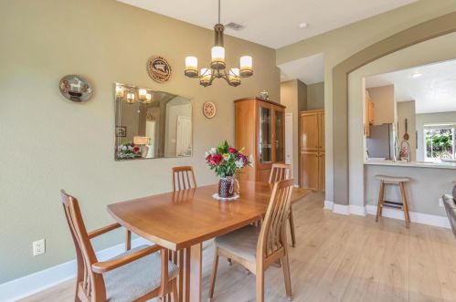 928 Carter St, Folsom CA 95630-9569 exterior