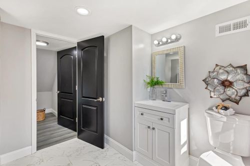 325 Hoffmeister Ave, Saint Louis MO 63125-1608 exterior