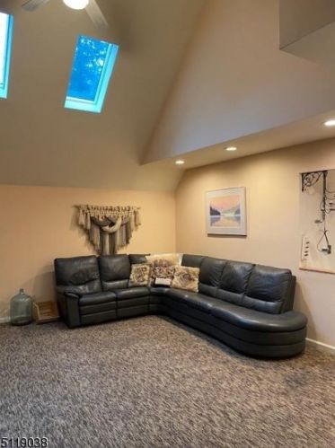 12 Oakwood Trl, Kinnelon NJ 07405-3115 exterior