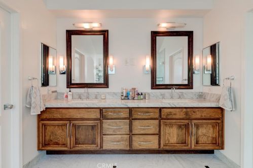 12080 Riviera, Tustin CA  92782-1203 exterior