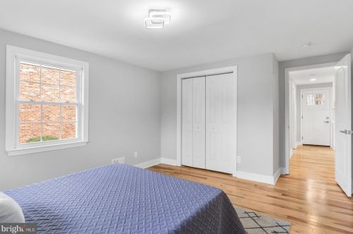 8916 Copenhaver Dr, Rockville MD  20854-3009 exterior