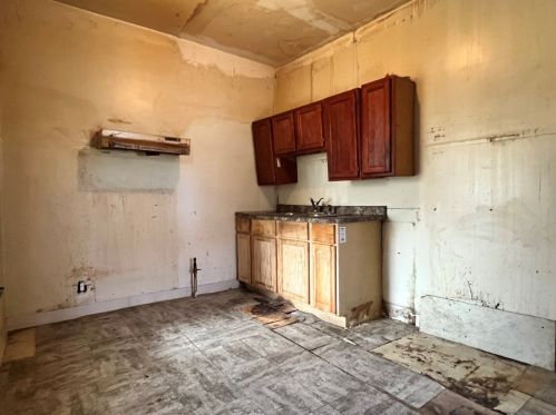 1059 Keystone Ave, Chicago IL 60639-3723 exterior