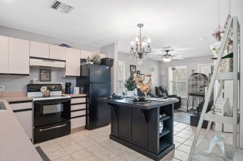 411 8 St, Naples FL 34120-2046 exterior