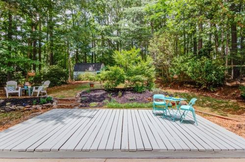 3300 Governors Ct, Duluth GA 30096-3571 exterior