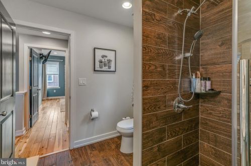 1223 Ellsworth St, Philadelphia PA 19146-2812 exterior