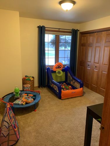 911 43 St, Manitowoc WI 54220-3012 exterior