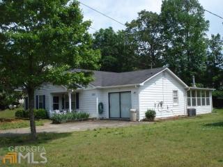 385 Springlake Dr, Lawrenceville GA  30046-5998 exterior