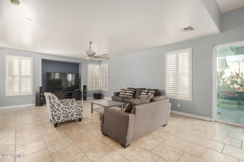 2122 Apache Rain Rd, Phoenix AZ  85085-5084 exterior