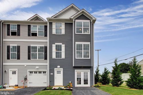 202 Ctr St, Hanover PA 17331-2829 exterior