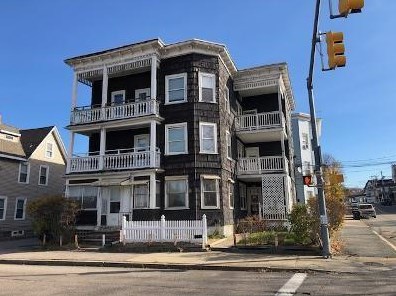 531 Rathbun St, Woonsocket, RI 02895-1289