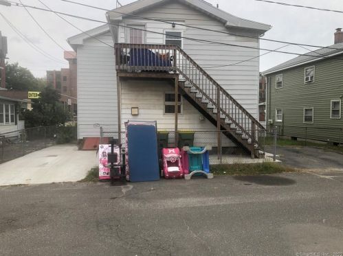 134 Franklin St, Waterbury, CT 06706-1204