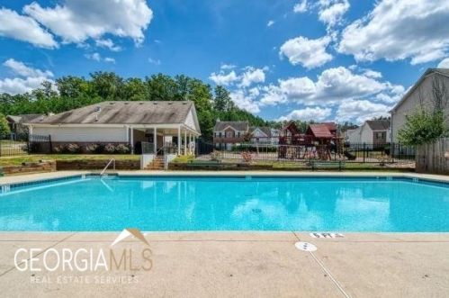 5019 Lower Elm St, Atlanta GA 30349-1678 exterior