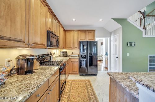 163 Pinecrest Cir, Bluffton SC 29910-7872 exterior